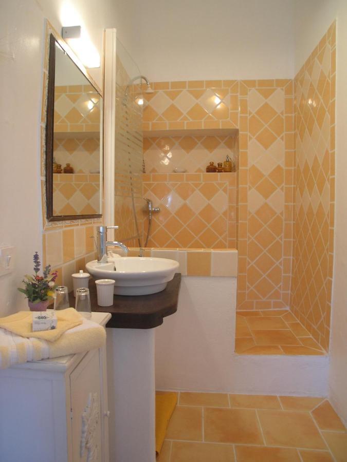 Bed and Breakfast Demeure cevenole Les Rameaux à Brissac Extérieur photo