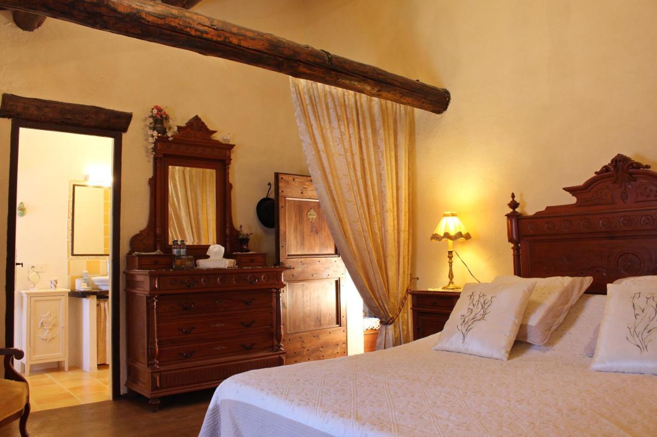 Bed and Breakfast Demeure cevenole Les Rameaux à Brissac Chambre photo
